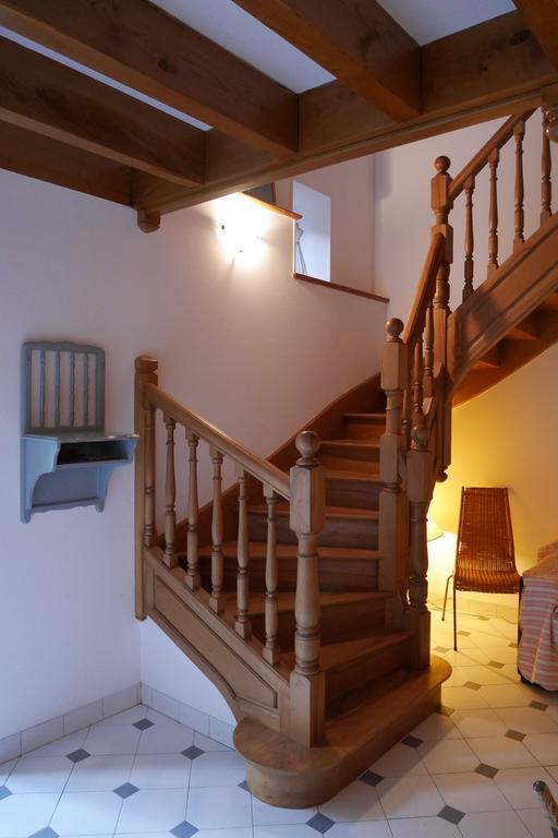 La Maison D'En Face Villa Saint-Affrique-les-Montagnes Rum bild